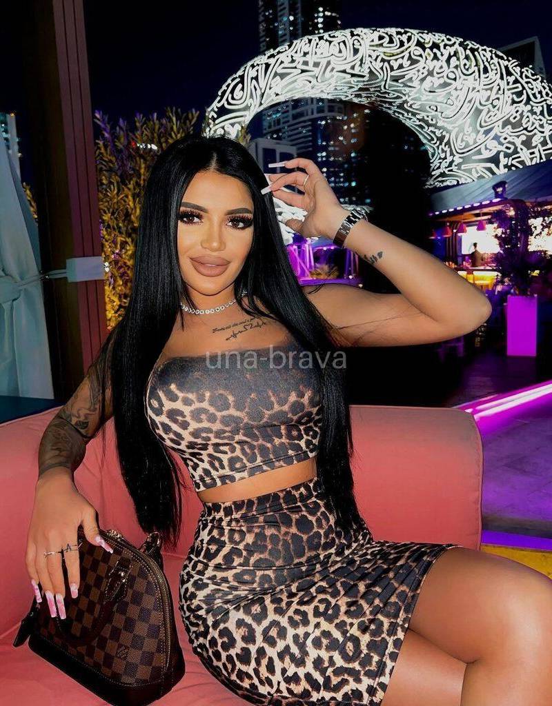 ANYA_LUX_ESCORT
